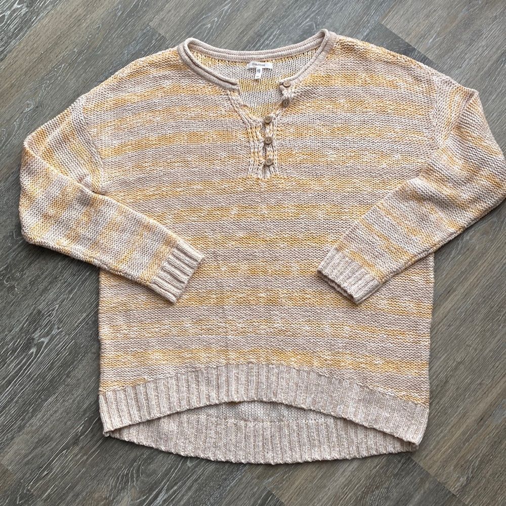 🛍 lightweight sweater